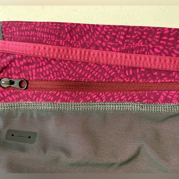 Eddie Bauer First Accent Sandstone Soft Shell Jacket Size M Burgundy Pink - Picture 6 of 15